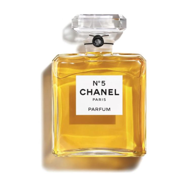 A brief history of luxury: One hundred years ago Chanel N°5 was born ...