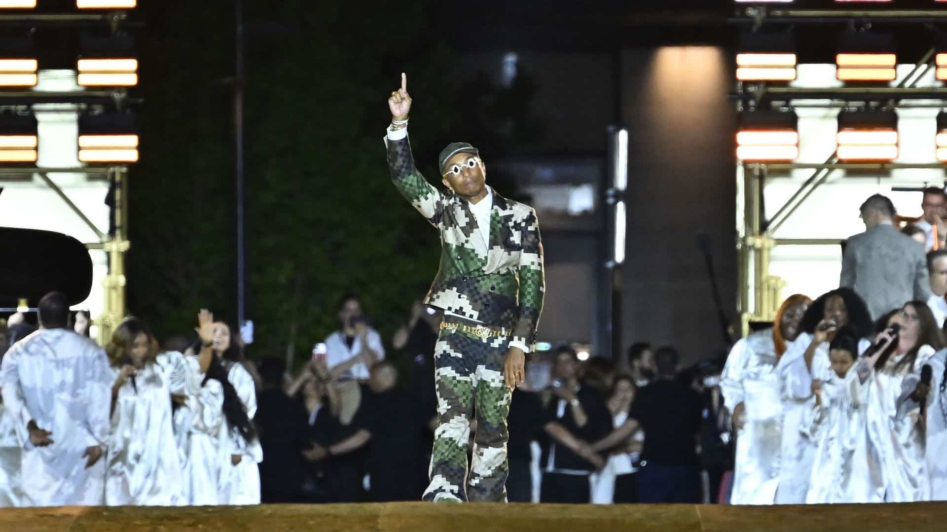 Louis Vuitton: Pharrell Williams puts on a dazzling entrance show